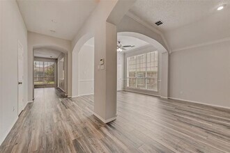 5909 Meadowcrest Ln in Sachse, TX - Building Photo - Building Photo