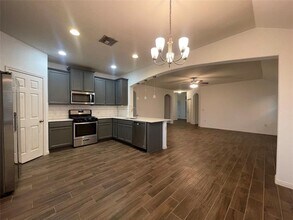 308 Somerville St in Leander, TX - Foto de edificio - Building Photo