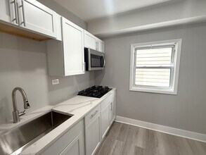 3575 W Dickens Ave, Unit 2R in Chicago, IL - Building Photo - Building Photo