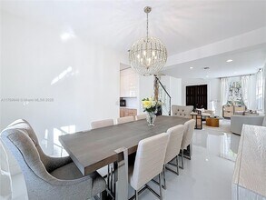 1598 Sandpiper Cir in Weston, FL - Building Photo - Building Photo