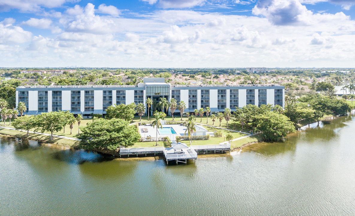 The Rise Lake front Rentals in Sunrise, FL - Building Photo