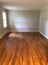 275 Dan Valley Rd in Mayodan, NC - Foto de edificio - Building Photo