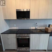 2088 James St in Burlington, ON - Building Photo - Building Photo