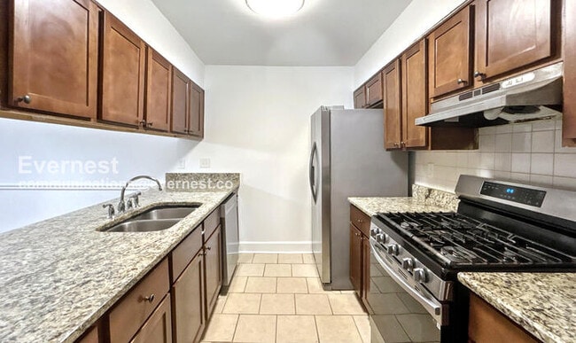 6387 E Windsor Ln in Norcross, GA - Building Photo - Building Photo