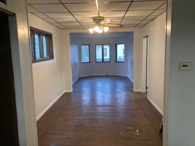 70 6th Ave, Unit Second floor