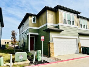 1015 Vista View Dr in Georgetown, TX - Building Photo - Building Photo