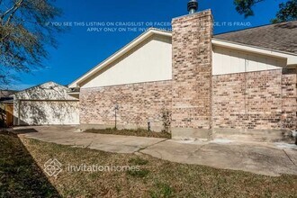10482 Twin Circles Dr in Montgomery, TX - Foto de edificio - Building Photo