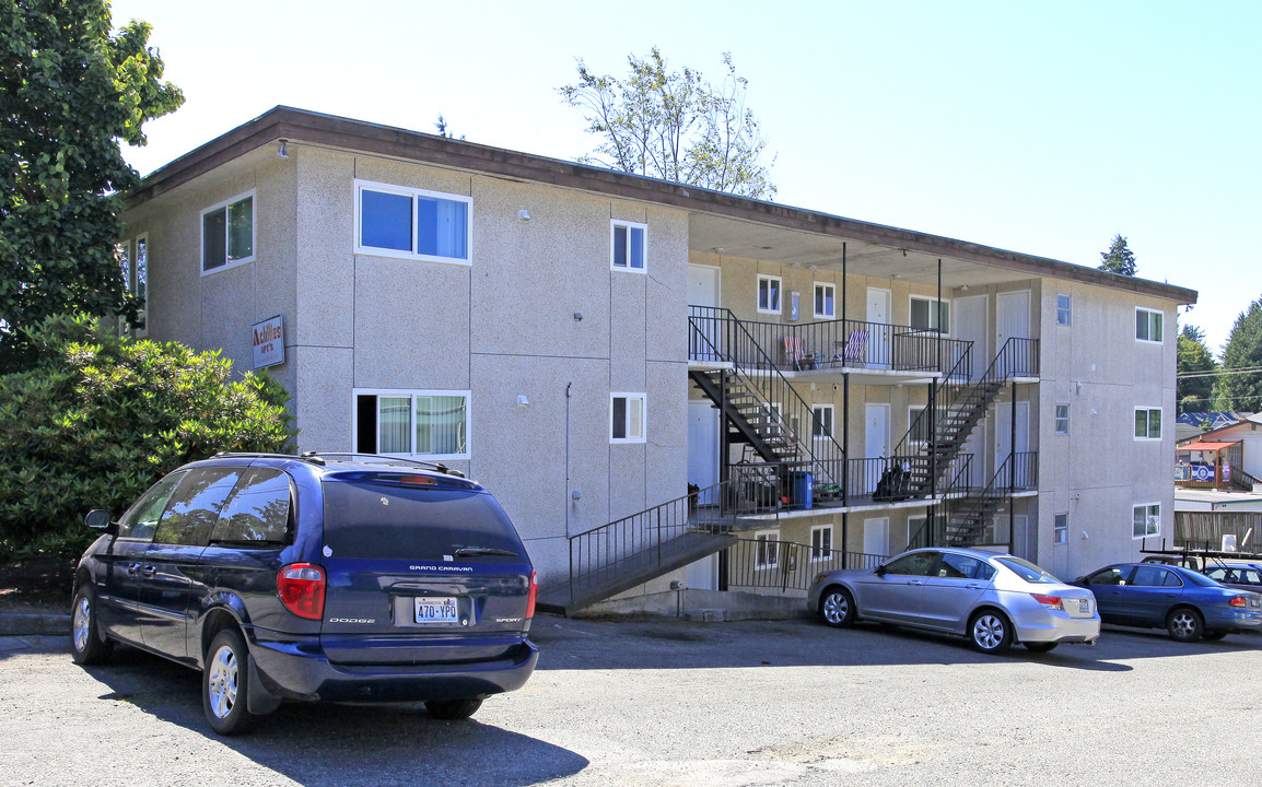 Achilles Apartments in Everett, WA - Foto de edificio