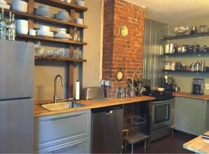 4525 Panama Way in Pittsburgh, PA - Building Photo - Building Photo