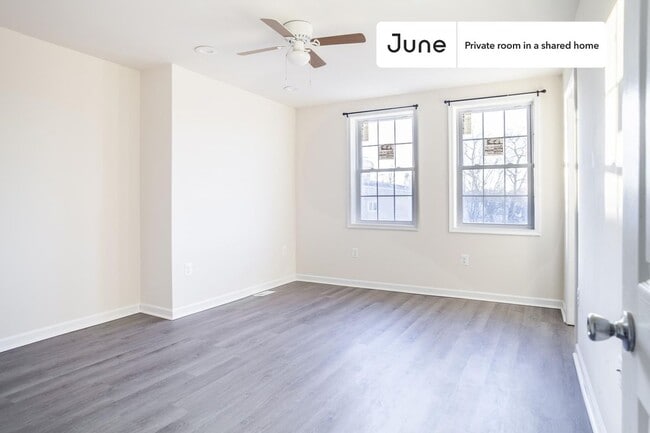 Private bedroom in 4 bed/3.5 bath Home in Washington, DC - Building Photo - Building Photo