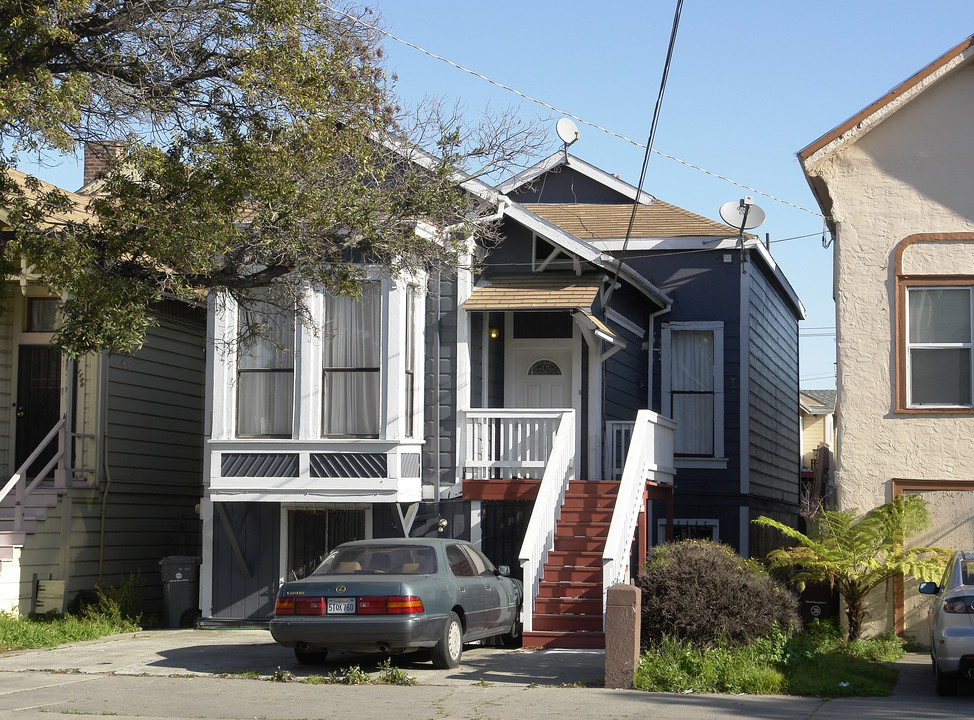 1482 12th St in Oakland, CA - Foto de edificio