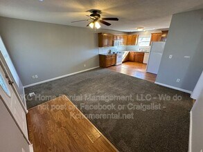 817 NE Independence Ct in Lee's Summit, MO - Building Photo - Building Photo