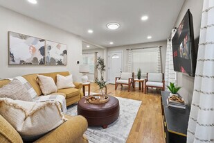 425 S Ellis St in Bensenville, IL - Building Photo