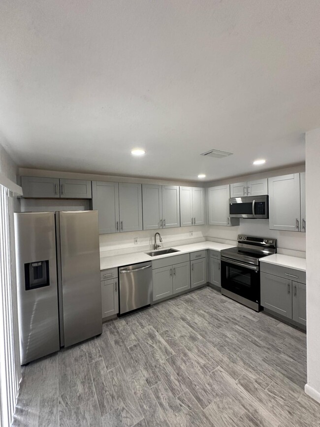 1917 N Congress Ave in West Palm Beach, FL - Building Photo - Building Photo