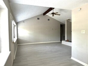 11411 Graywood Dr in Houston, TX - Building Photo - Building Photo