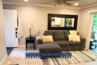 6841 Countrywoods Cir in Cottonwood Heights, UT - Building Photo - Building Photo