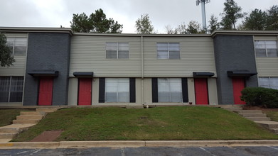 The Willows Apartments in Hoover, AL - Building Photo - Building Photo