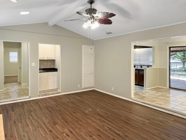 1524 Timber Creek Dr in Tyler, TX - Building Photo - Building Photo