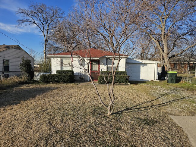 1113 11th St in Plano, TX - Building Photo - Building Photo