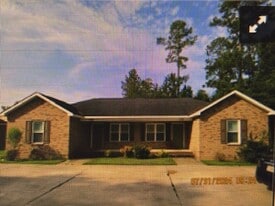 1116 Old Quincy Rd in Bainbridge, GA - Building Photo