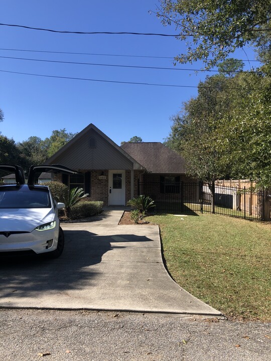 57279 CYPRESS AVE in Slidell, LA - Building Photo