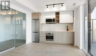 36 Zorra St in Toronto, ON - Building Photo - Building Photo