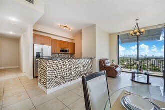 1300 Ponce de Leon in Coral Gables, FL - Building Photo - Building Photo