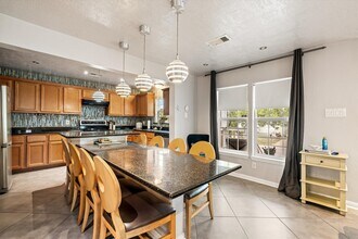 5219 Avenue Q in Galveston, TX - Building Photo - Building Photo