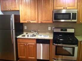 1629 L St NE in Washington, DC - Building Photo