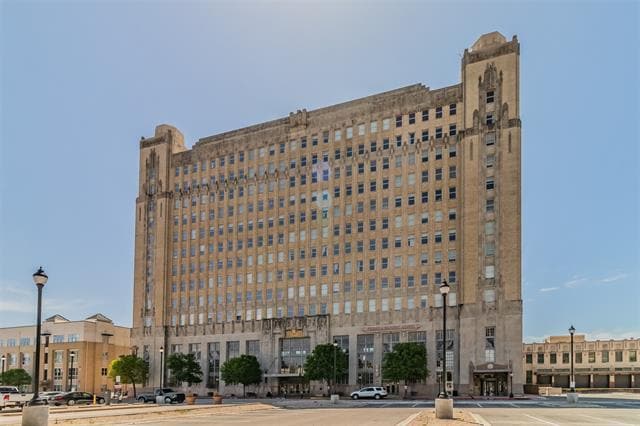 property at 201 W Lancaster Ave