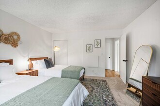 612 Calle De Los Amigos in Santa Barbara, CA - Building Photo - Building Photo