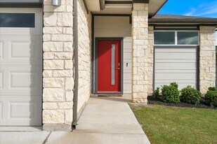 7410 Sagira Path in Austin, TX - Building Photo