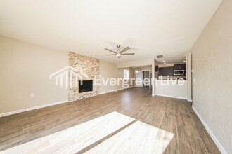 8512 NW 86th St in Oklahoma City, OK - Foto de edificio - Building Photo