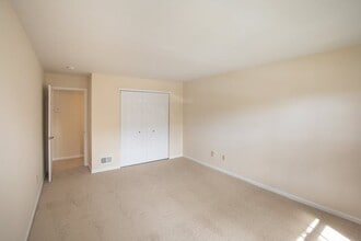 Lamberts Mill Village in Scotch Plains, NJ - Building Photo - Building Photo