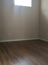 3326 Ruckle St, Unit Rear Apartment in Indianapolis, IN - Foto de edificio - Building Photo