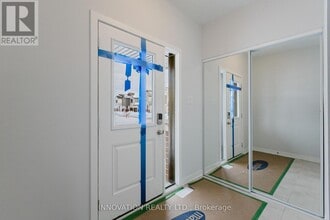 501 Galanthus Walk in Ottawa, ON - Building Photo - Building Photo