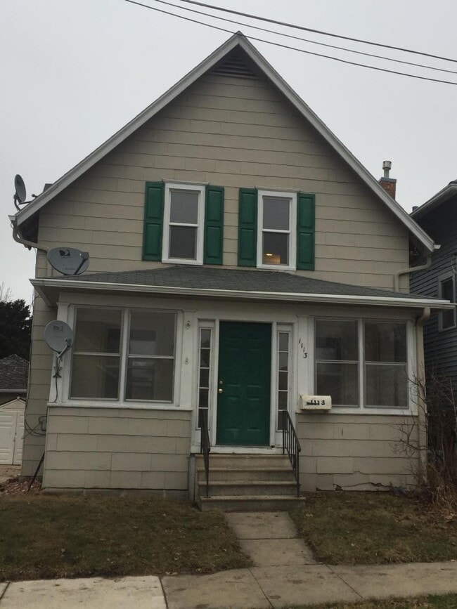 property at 1113 Wellington St