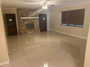 6975 Burlington Dr in Beaumont, TX - Building Photo - Building Photo