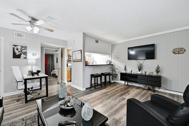 property at 711 Eberhart Ln