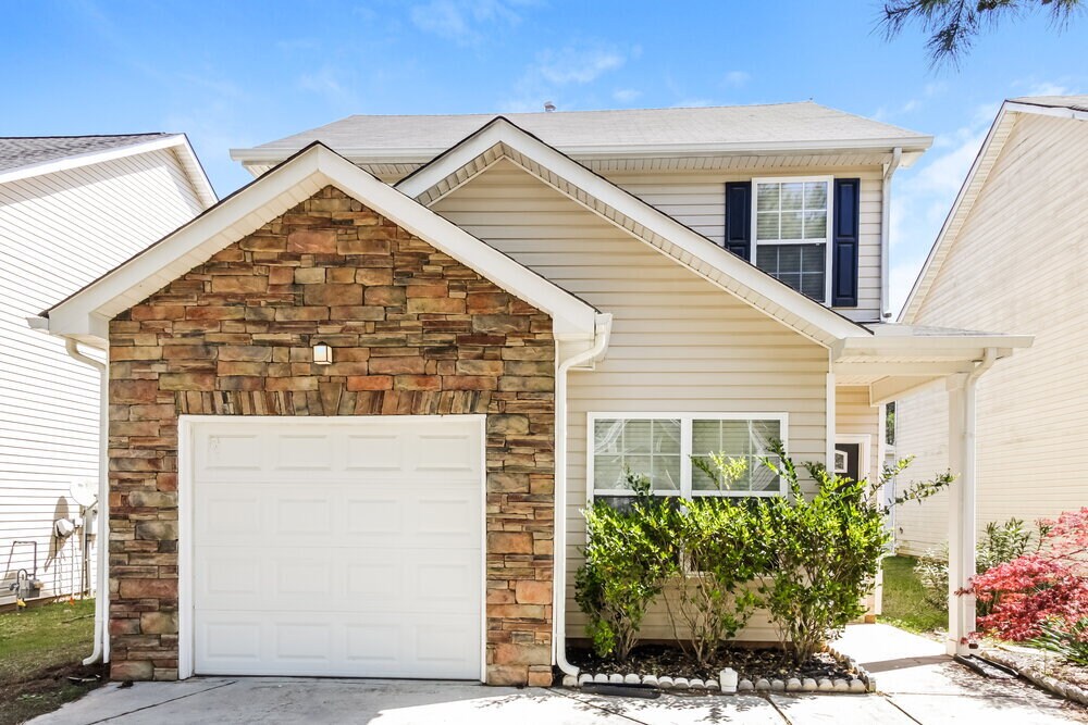 7752 Newbury Dr in Jonesboro, GA - Building Photo