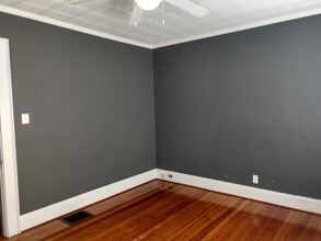 3538 Linwood Ave in Cincinnati, OH - Foto de edificio - Building Photo