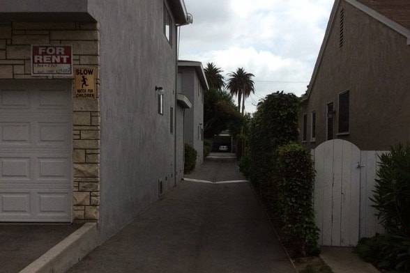 432 W Stocker St in Glendale, CA - Foto de edificio - Building Photo