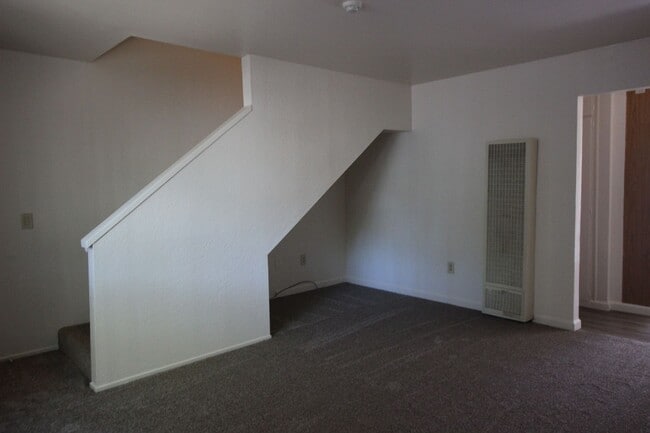 600 McConnell Ave in Santa Rosa, CA - Building Photo - Building Photo
