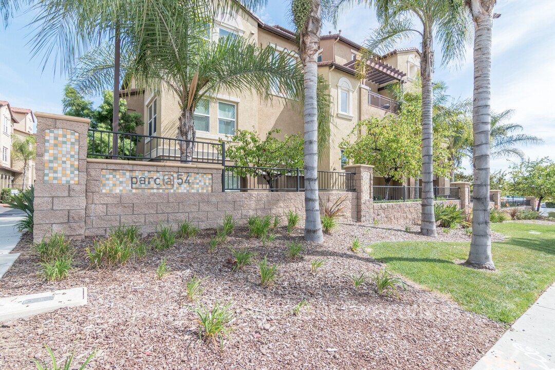 4068 Sandton Ln in San Diego, CA - Building Photo