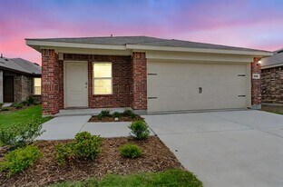 916 Sunrise Ln in Royse City, TX - Building Photo