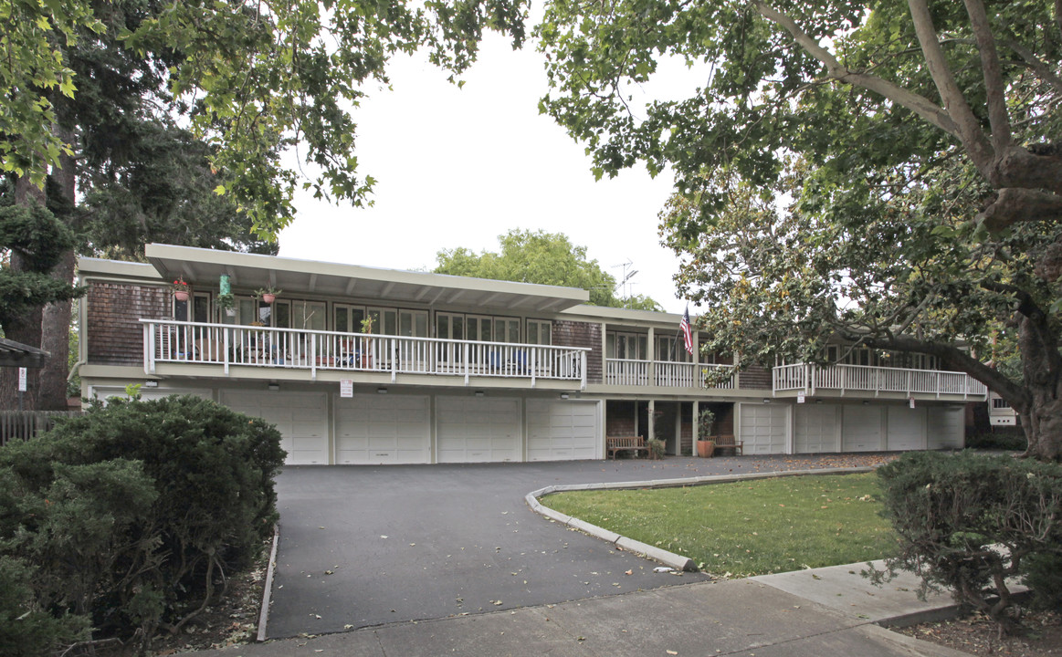 Partridge Kennedy in Menlo Park, CA - Foto de edificio