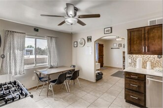 2808 Junta in Santa Fe, NM - Building Photo - Building Photo