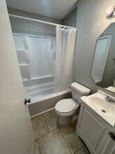 4214 4th St in Greenville, TX - Building Photo - Building Photo