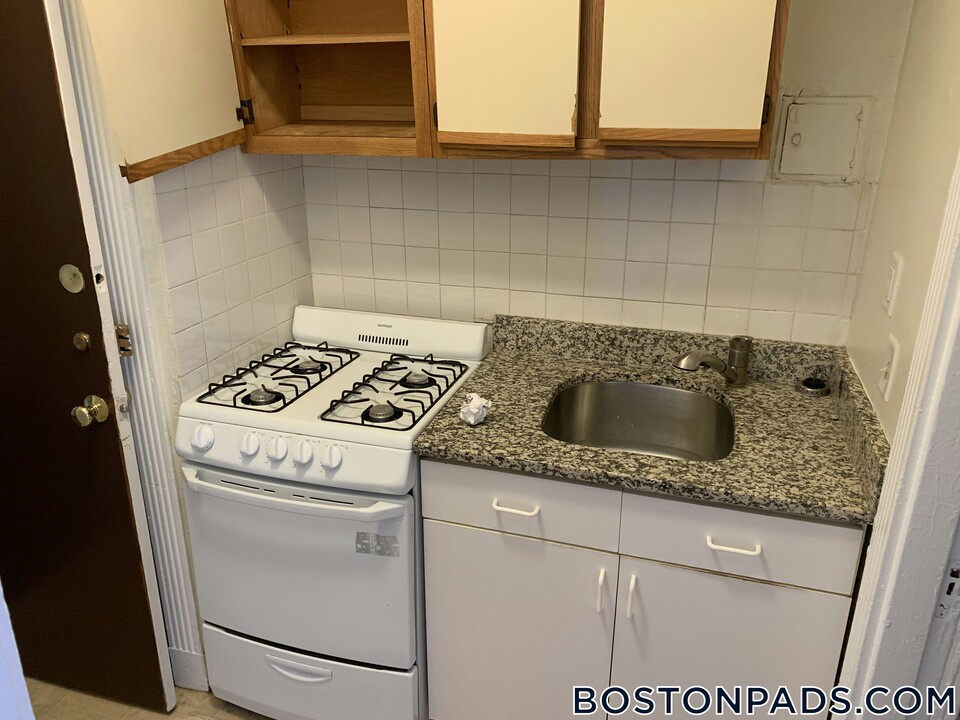 165 Hemenway St in Boston, MA - Building Photo