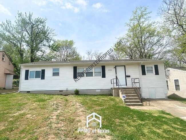 property at 4616 S 23rd W Ave